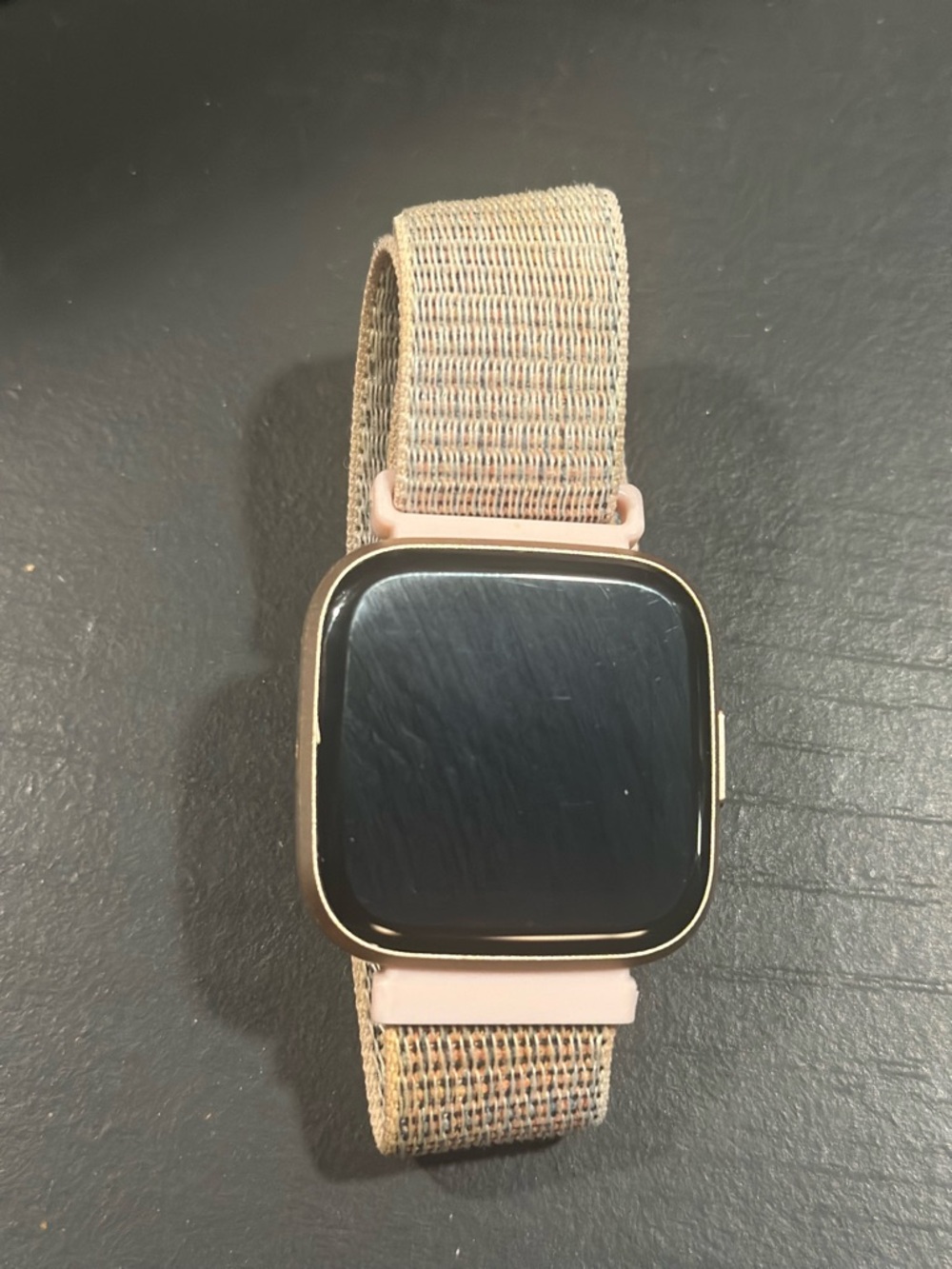 fitbit Versa 2 - Picture 2 of 2
